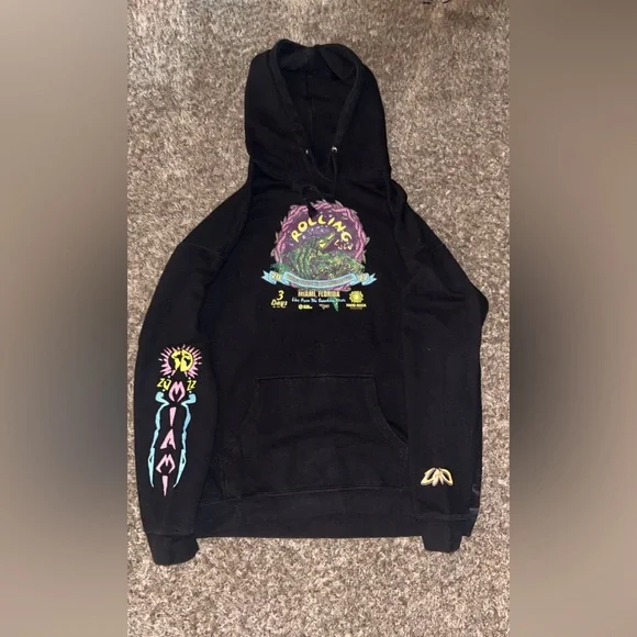 Black Rolling Loud 22’ Hoodie - Picture 3 of 4